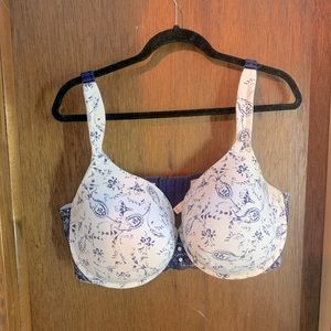 Cacique bra size 44F